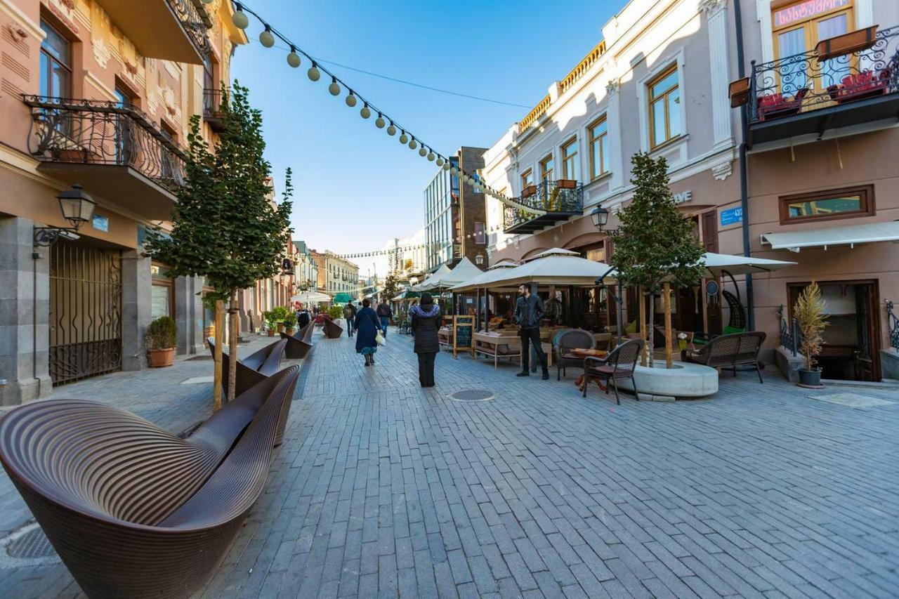 Апартаменты Wehost Cozy Nest Тбилиси Экстерьер фото