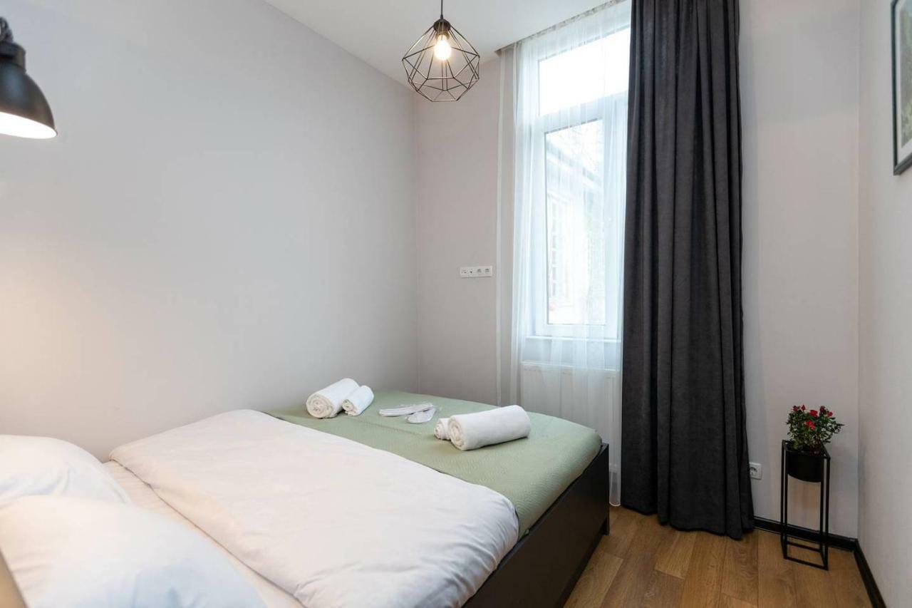 Апартаменты Wehost Cozy Nest Тбилиси Экстерьер фото